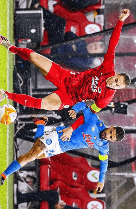 他的首秀便 他的首秀便