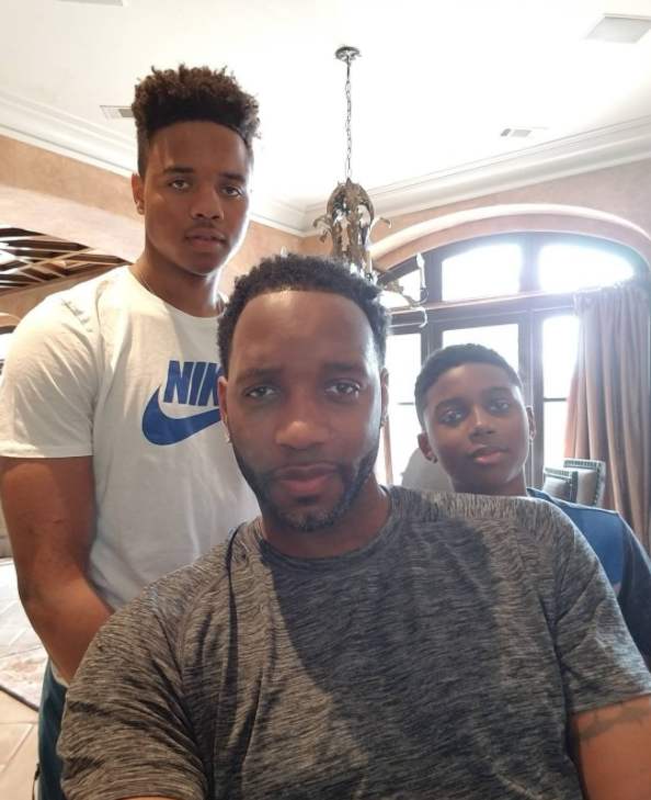 微不足道的 微不足道的