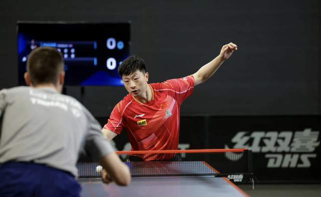 然在比赛初 然在比赛初